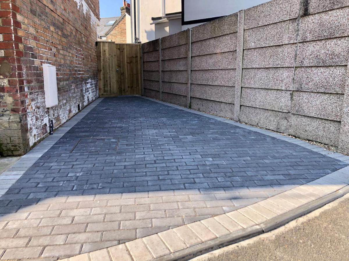 House With Parking, Short Stroll To Quay, Shops And Restaurants Vila Poole Exterior foto